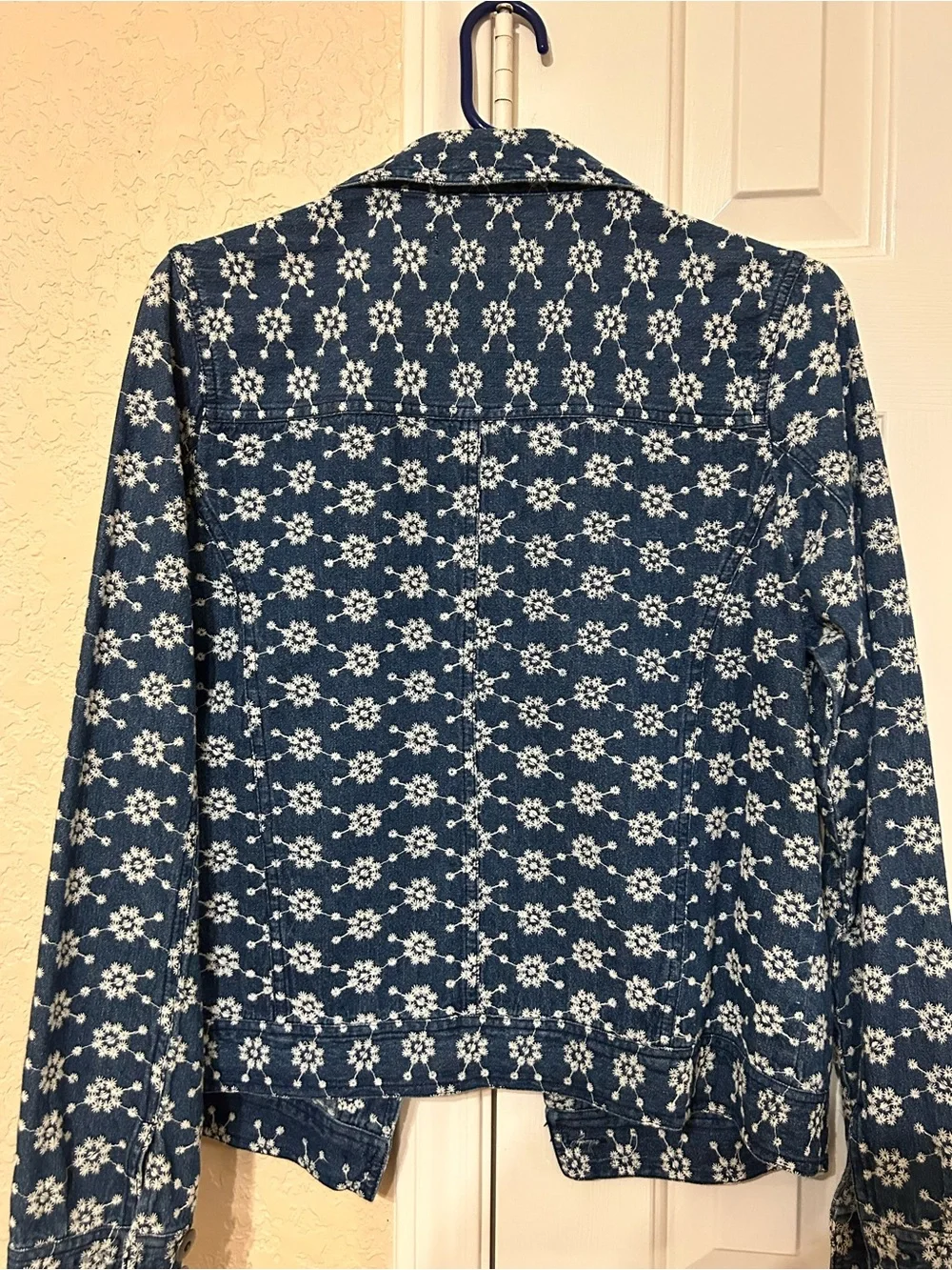 Bamboo Traders Navy Blue Floral Denim Jacket